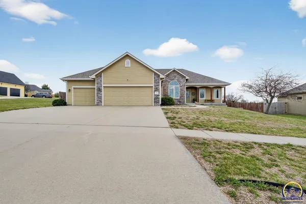 $450,000 | 4828 Northwest Kendall Drive, Topeka, KS 66618