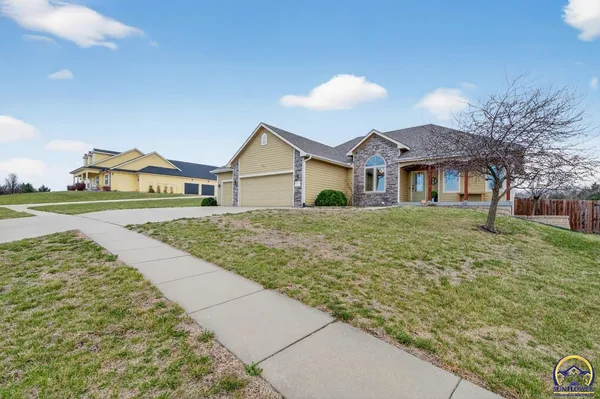 $450,000 | 4828 Northwest Kendall Drive, Topeka, KS 66618