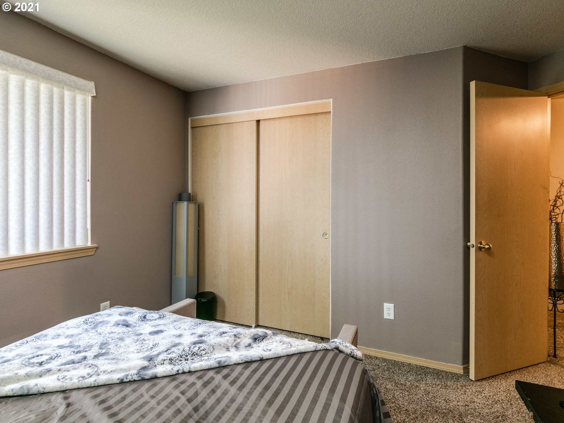 809 Northeast Faloma Road Portland, OR 97211 - Photo 17 of 30 Gallery Image 17