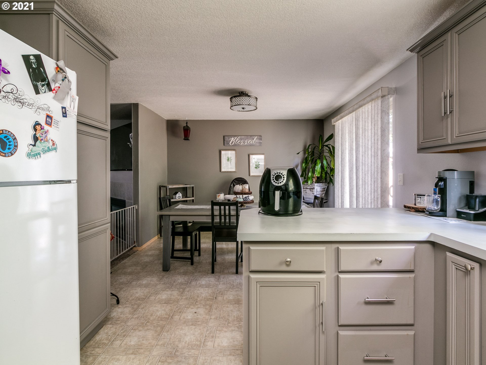 809 Northeast Faloma Road Portland, OR 97211 - Photo 10 of 30 Gallery Image 10