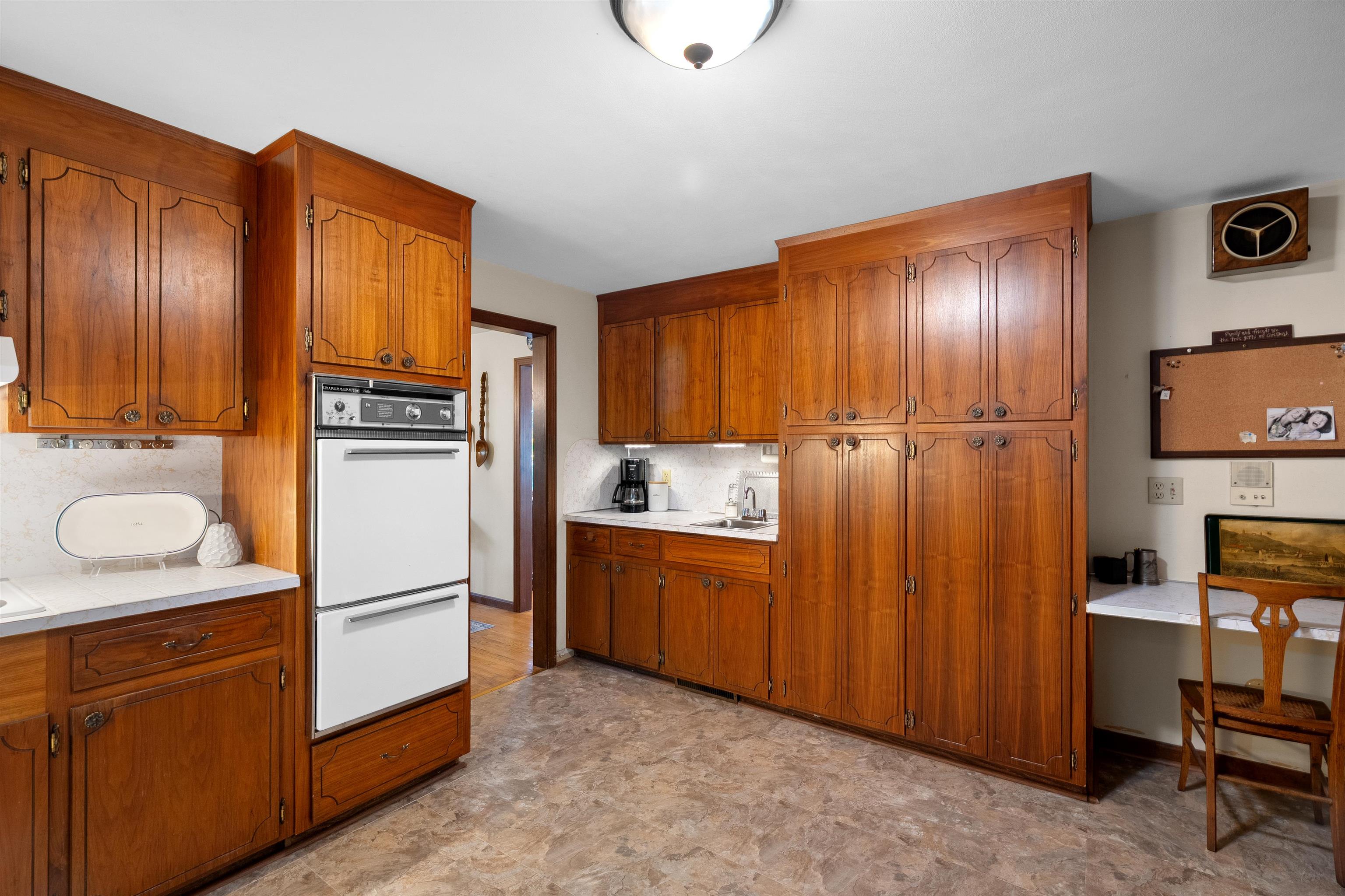 24 Rolling Ridge Road Windham, NH 03087 - Photo 14 of 49