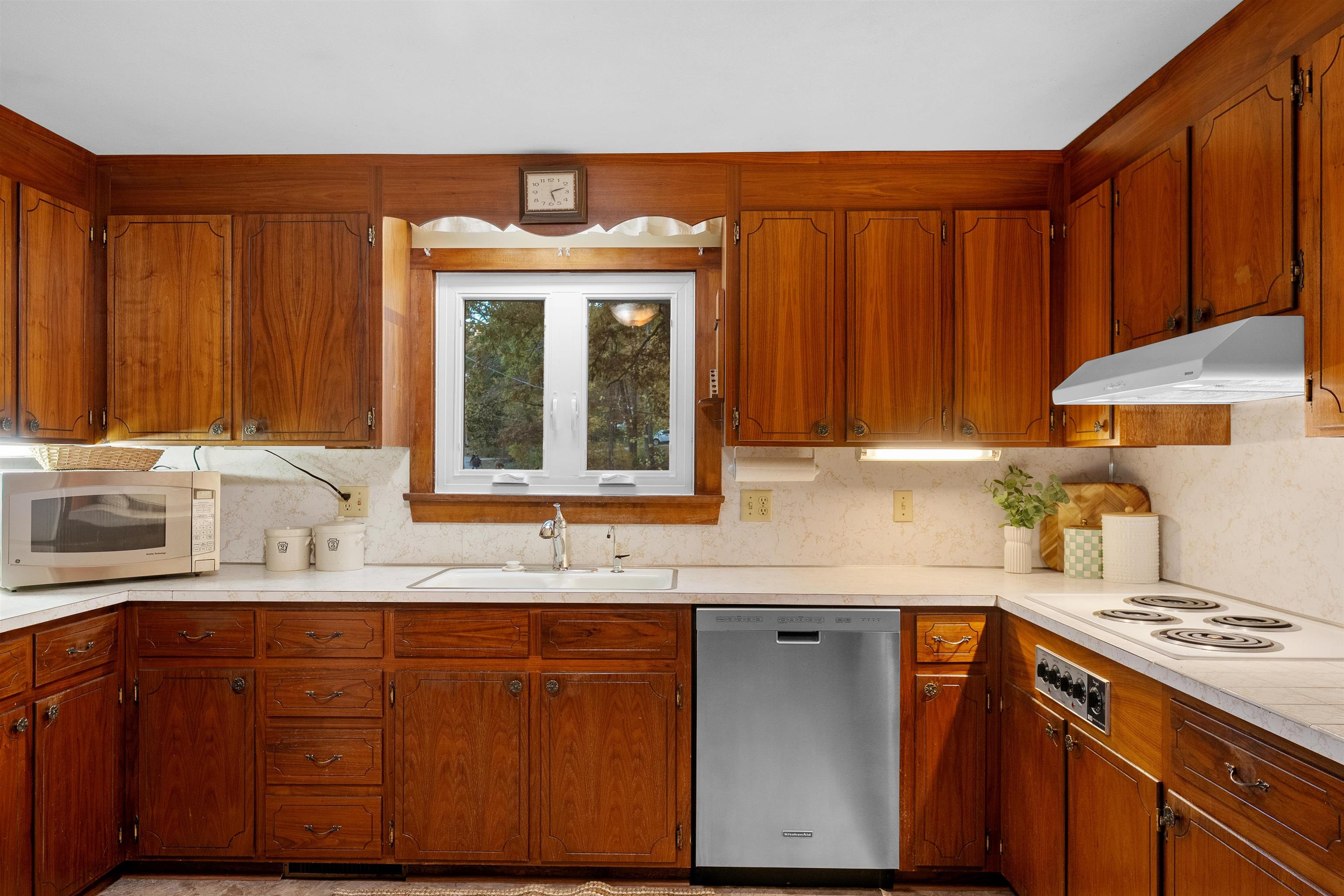 24 Rolling Ridge Road Windham, NH 03087 - Photo 16 of 49