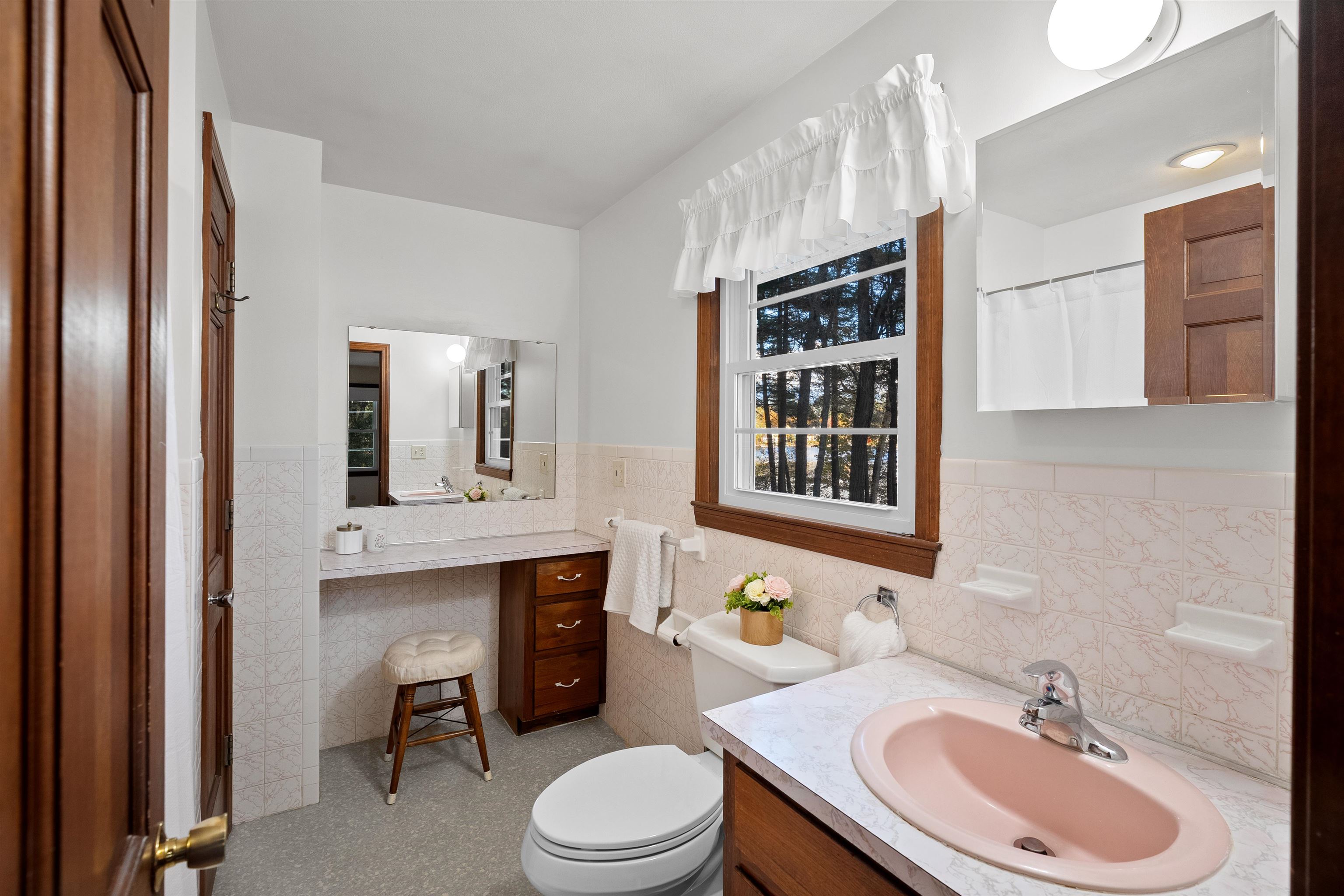 24 Rolling Ridge Road Windham, NH 03087 - Photo 20 of 49