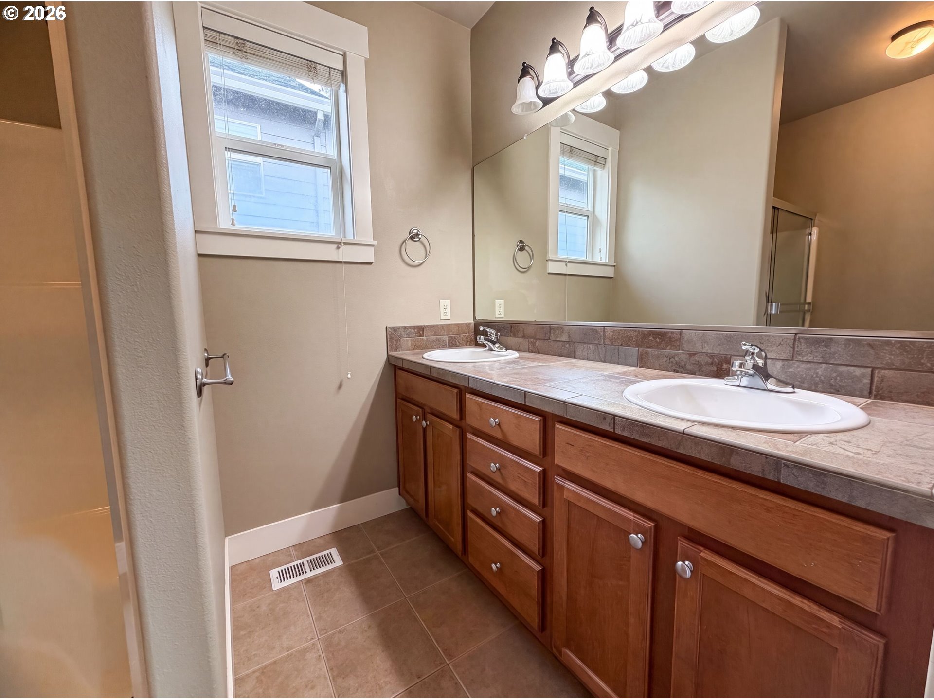 39570 Wall Street Sandy, OR 97055 - Photo 8 of 17