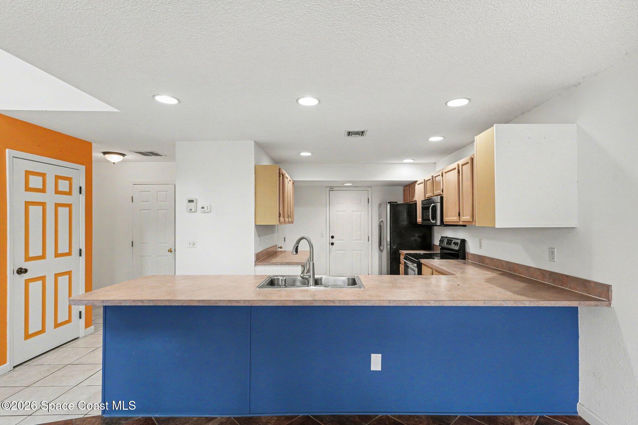 499 Arbor Ridge Lane Titusville, FL 32780 - Photo 12 of 28 012_file_2272