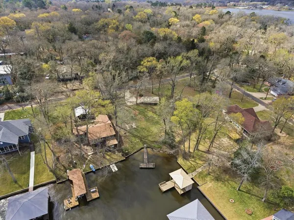 $214,900 | 329 Callender Lake Drive, Murchison, TX 75778