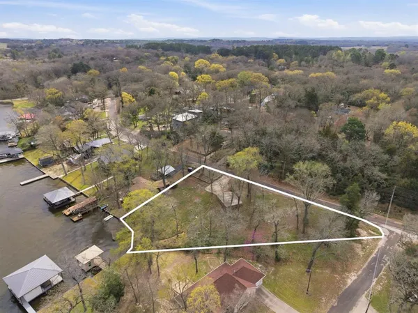 $214,900 | 329 Callender Lake Drive, Murchison, TX 75778