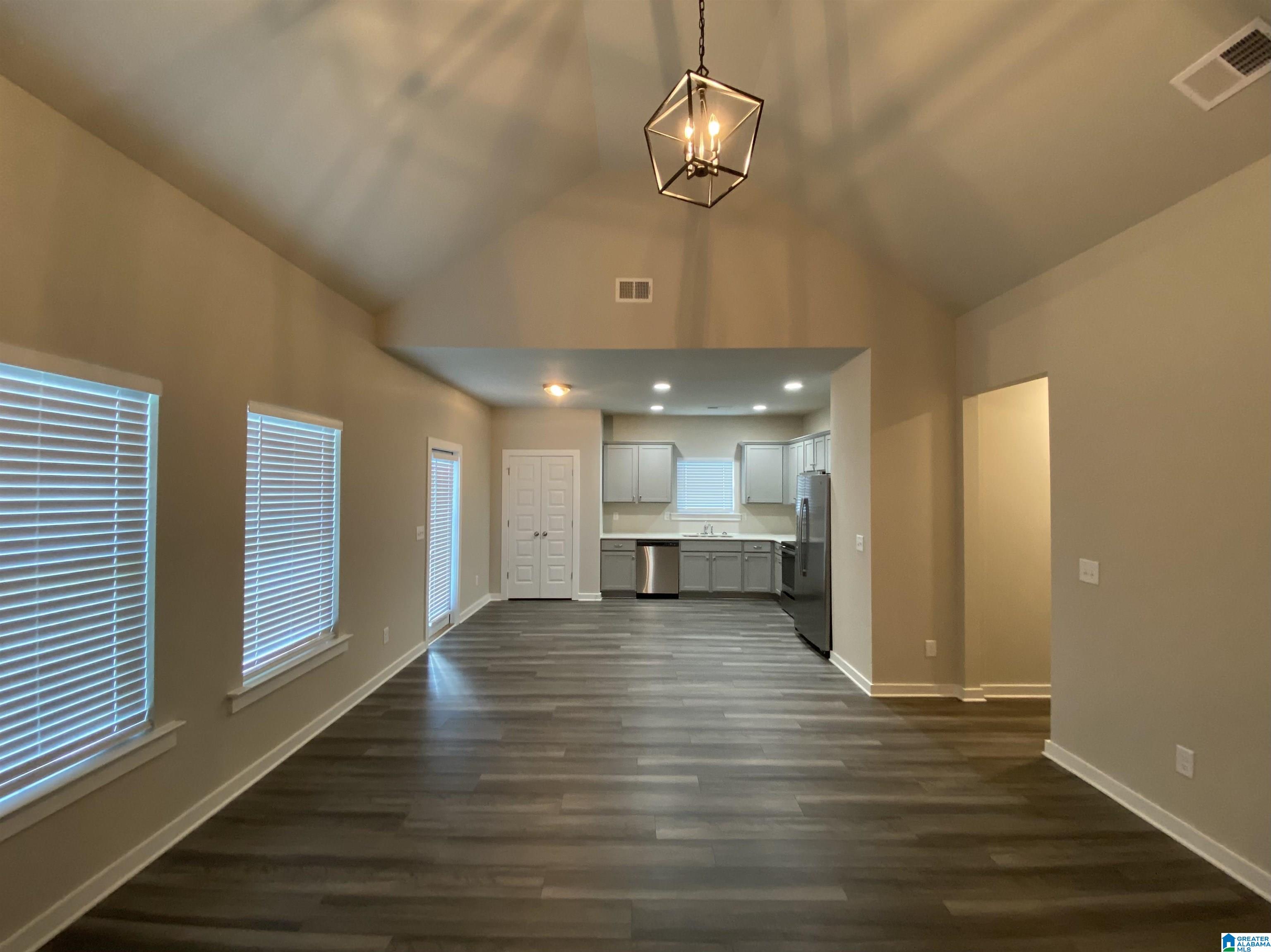 190 Avalon Way Clanton, AL 35045 - Photo 3 of 3