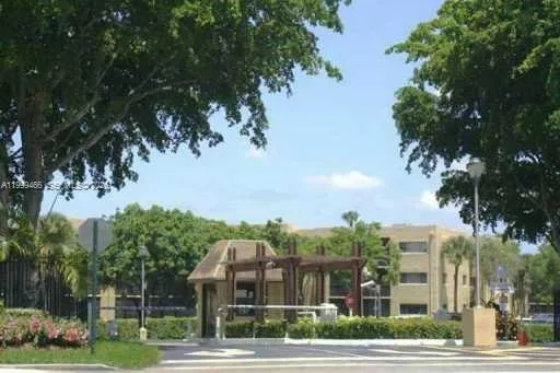 $2,300 | 8075 Southwest 107th Avenue, Unit 305, Miami, FL 33173