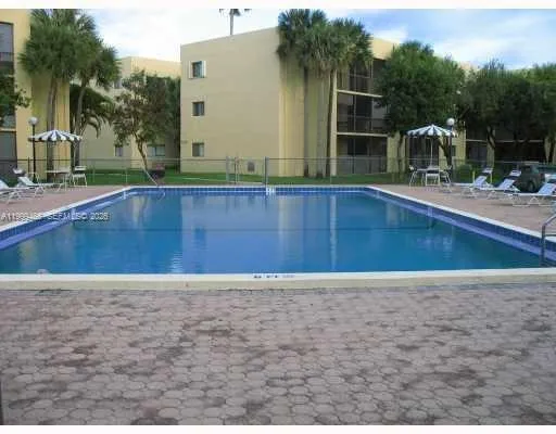 $2,300 | 8075 Southwest 107th Avenue, Unit 305, Miami, FL 33173