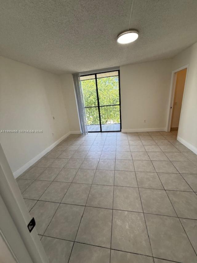 8075 Southwest 107th Avenue, Unit 305 Miami, FL 33173 - Photo 21 of 38 master - tiled