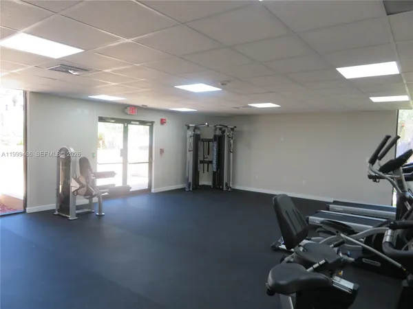 $2,300 | 8075 Southwest 107th Avenue, Unit 305, Miami, FL 33173