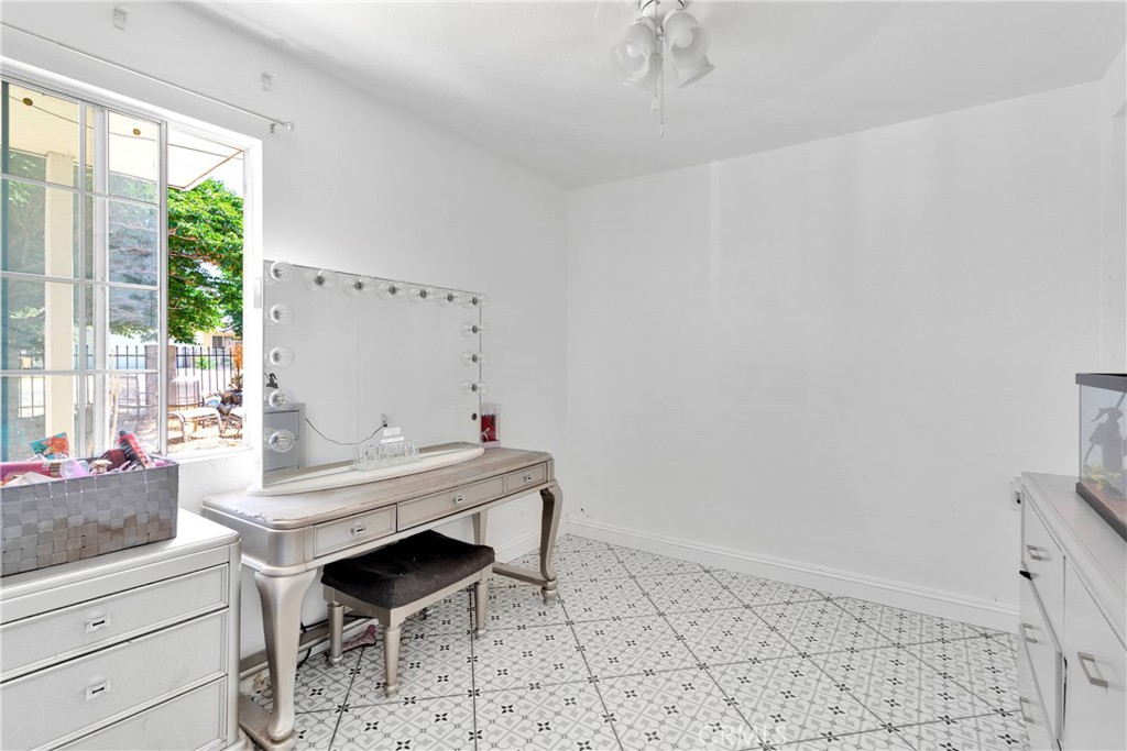 16508 Pine Street Hesperia, CA 92345 - Photo 12 of 21