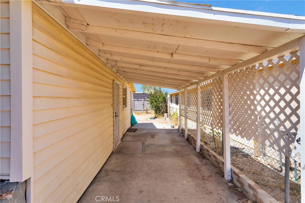 16508 Pine Street Hesperia, CA 92345 - Photo 4 of 21