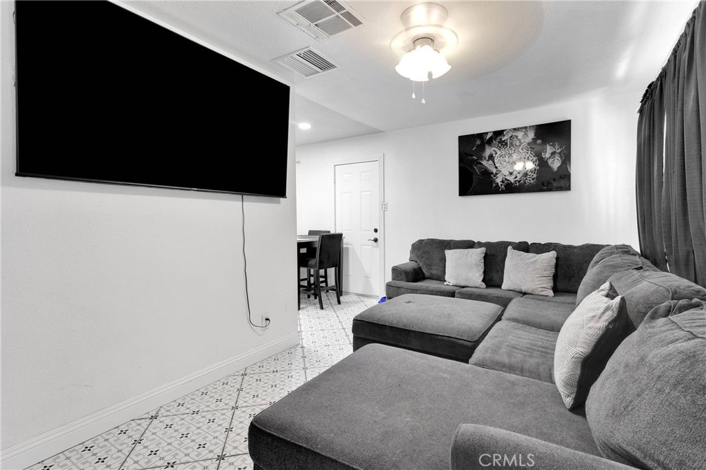 16508 Pine Street Hesperia, CA 92345 - Photo 9 of 21