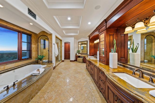 $4,550,000 | 15707 Blue Crystal Trail, Poway, CA 92064