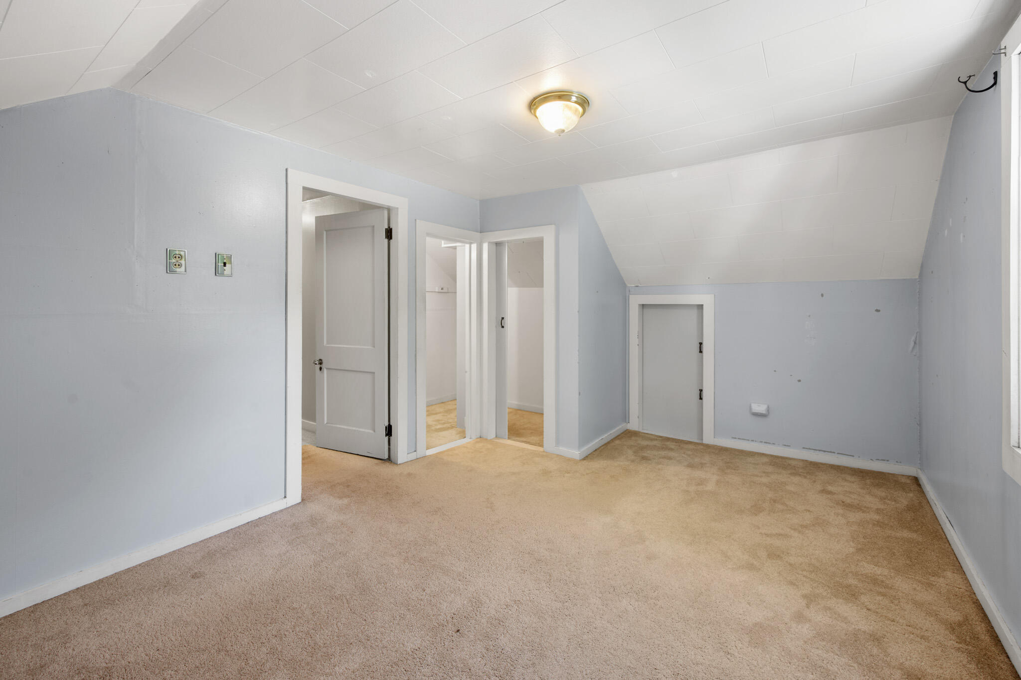 164 7th Street Bangor, ME 04401 - Photo 34 of 51 Second Floor Bedroom 3