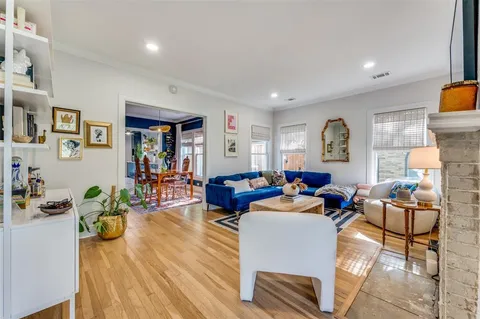 $885,000 | 5706 Kenwood Avenue, Dallas, TX 75206