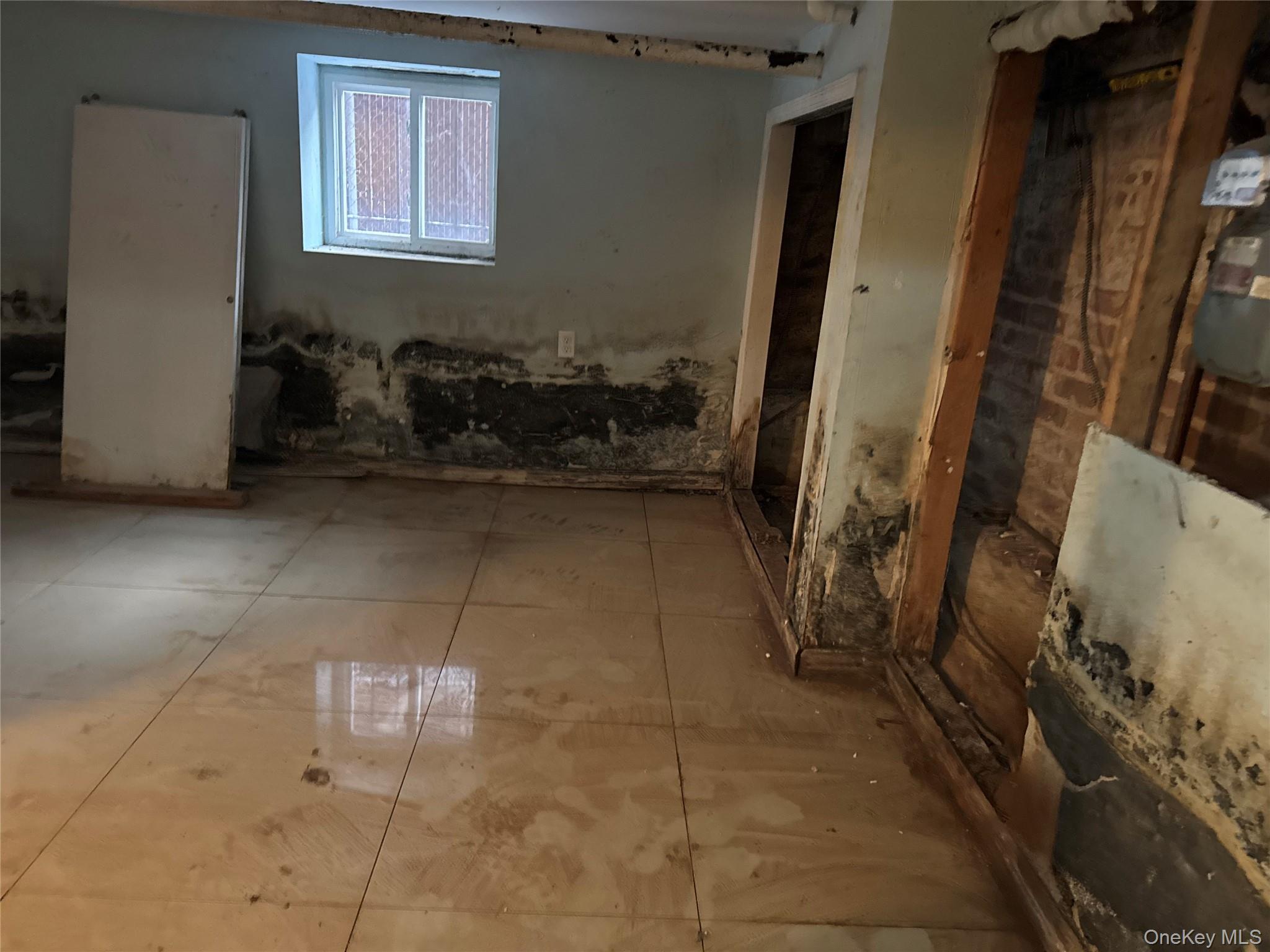 24-31 Deerfield Road Queens, NY 11691 - Photo 22 of 25