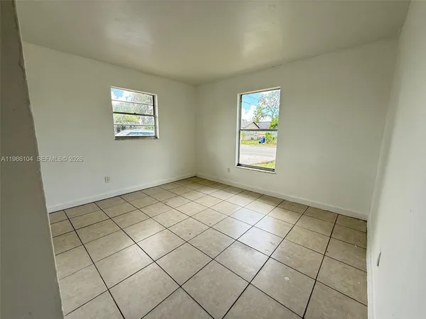 $1,450 | 1703 Palm Drive, Unit A, Fort Myers, FL 33907