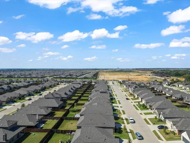 $2,100 | 11436 Woody Crk Trail, Aubrey, TX 76227