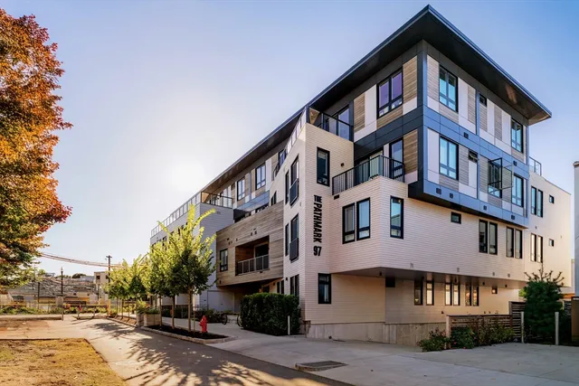 $1,249,000 | 97-99 Elmwood Street, Unit 313, Cambridge, MA 02140