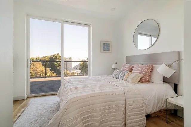 $1,249,000 | 97-99 Elmwood Street, Unit 313, Cambridge, MA 02140