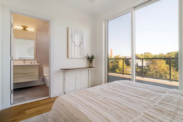 $1,249,000 | 97-99 Elmwood Street, Unit 313, Cambridge, MA 02140