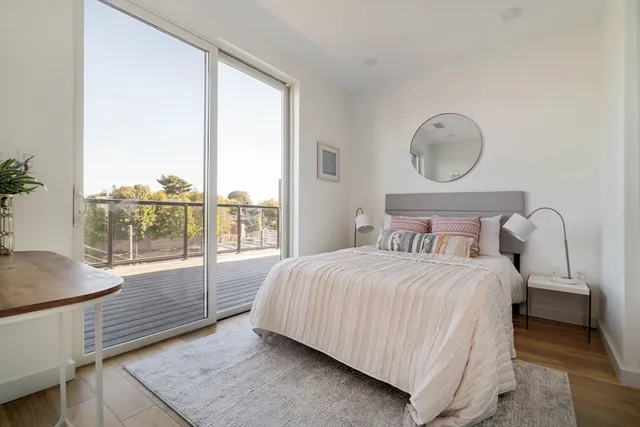 $1,249,000 | 97-99 Elmwood Street, Unit 313, Cambridge, MA 02140