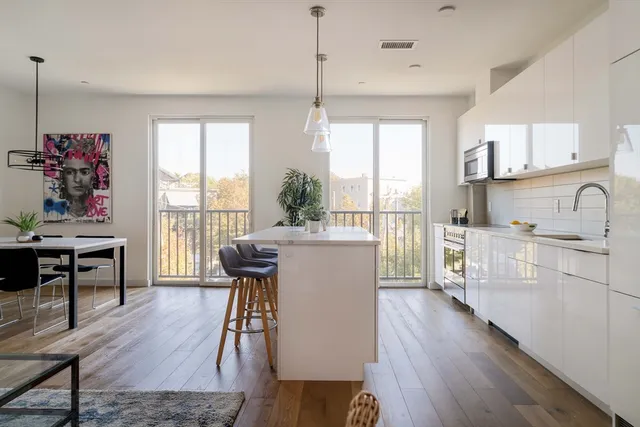 $1,249,000 | 97-99 Elmwood Street, Unit 313, Cambridge, MA 02140