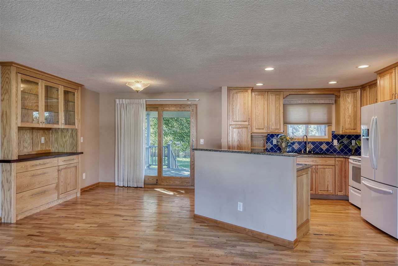 221 West Barnes Road Spokane, WA 99218 - Photo 8 of 32 Gallery Image 8