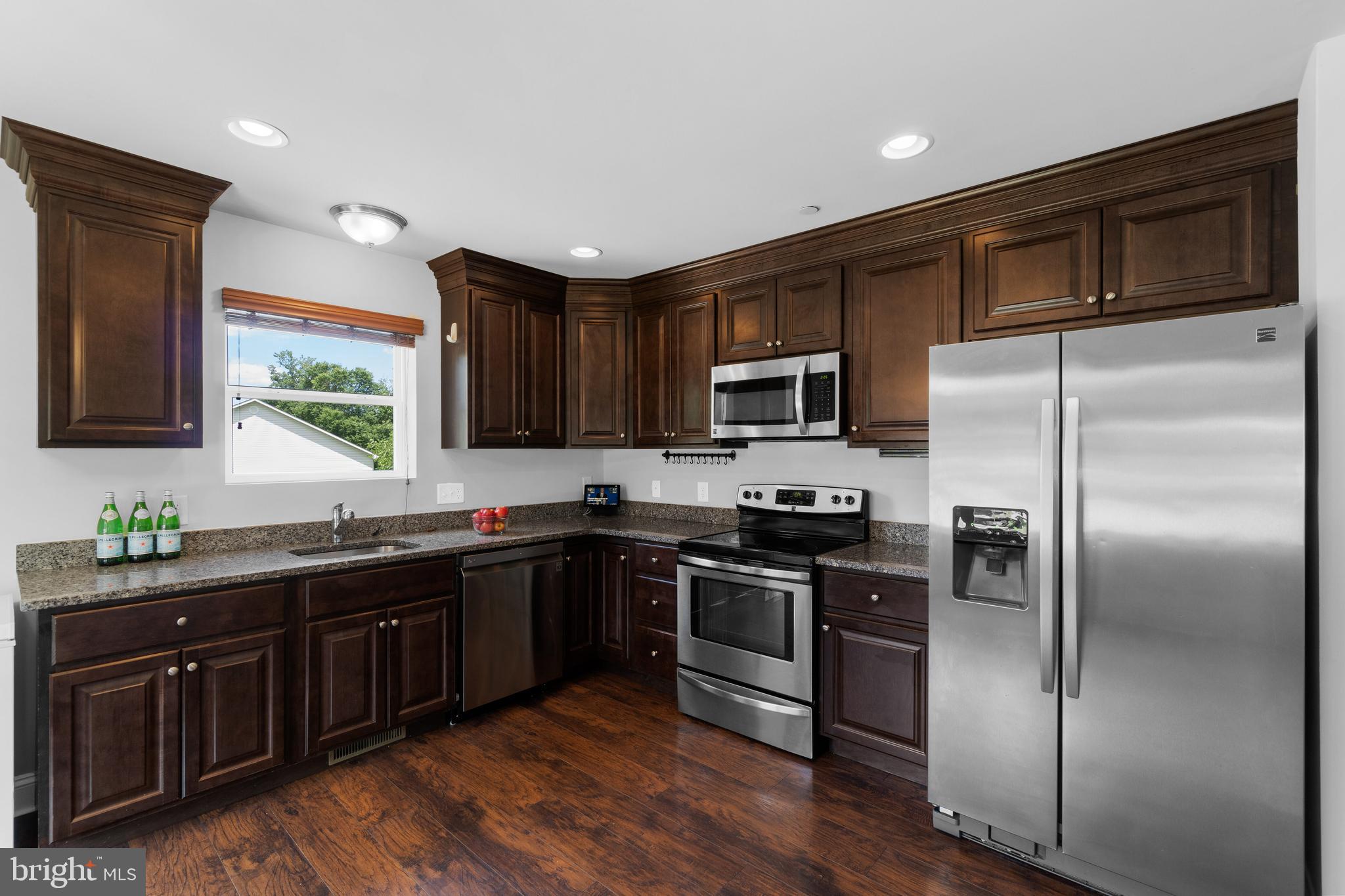 8151 Hog Neck Road Pasadena, MD 21122 - Photo 11 of 44 Kitchen