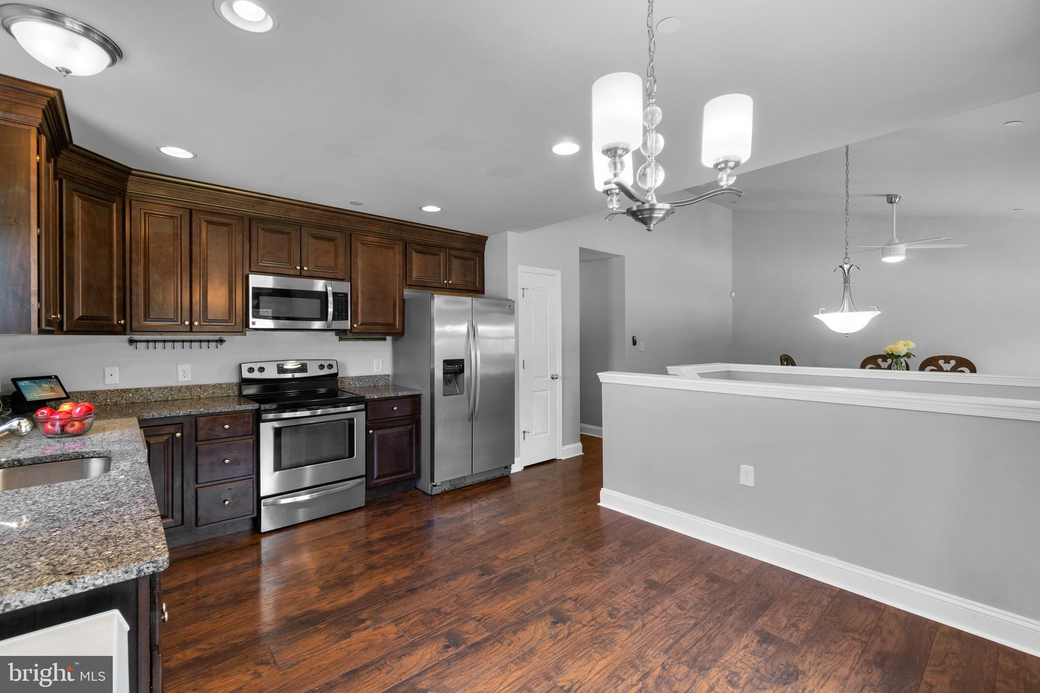 8151 Hog Neck Road Pasadena, MD 21122 - Photo 12 of 44 Kitchen