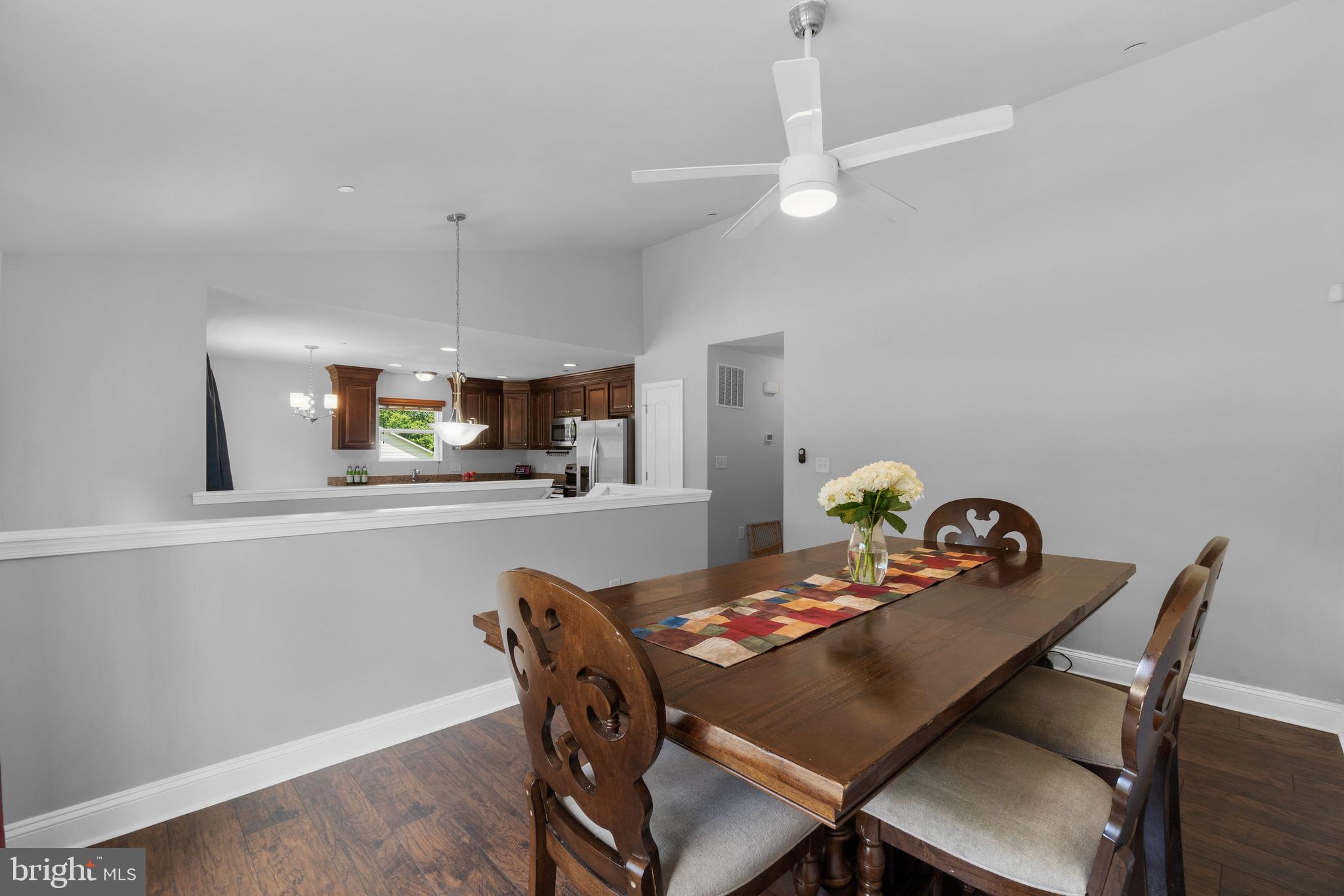 8151 Hog Neck Road Pasadena, MD 21122 - Photo 14 of 44 Dining Area