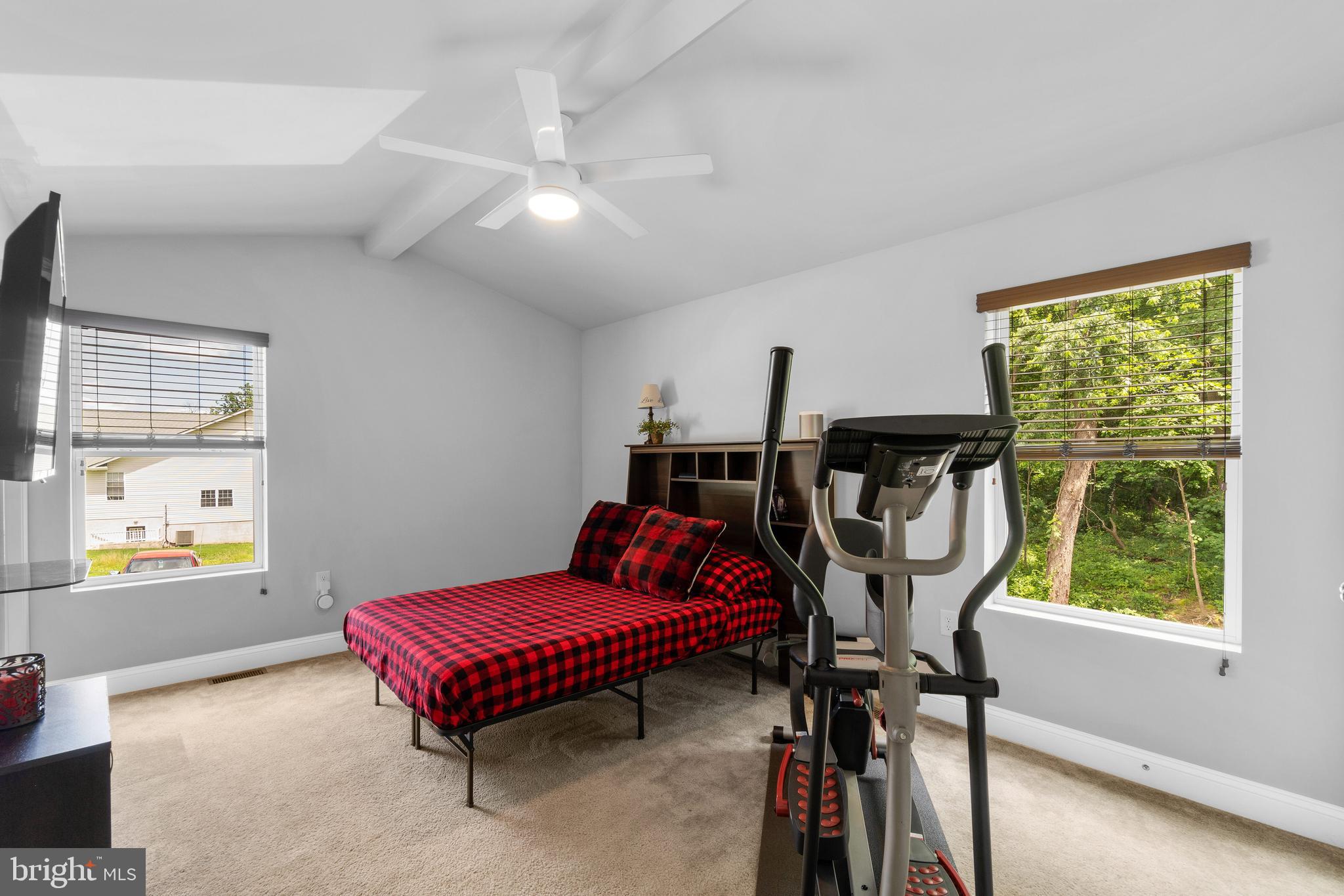 8151 Hog Neck Road Pasadena, MD 21122 - Photo 19 of 44 Bedroom