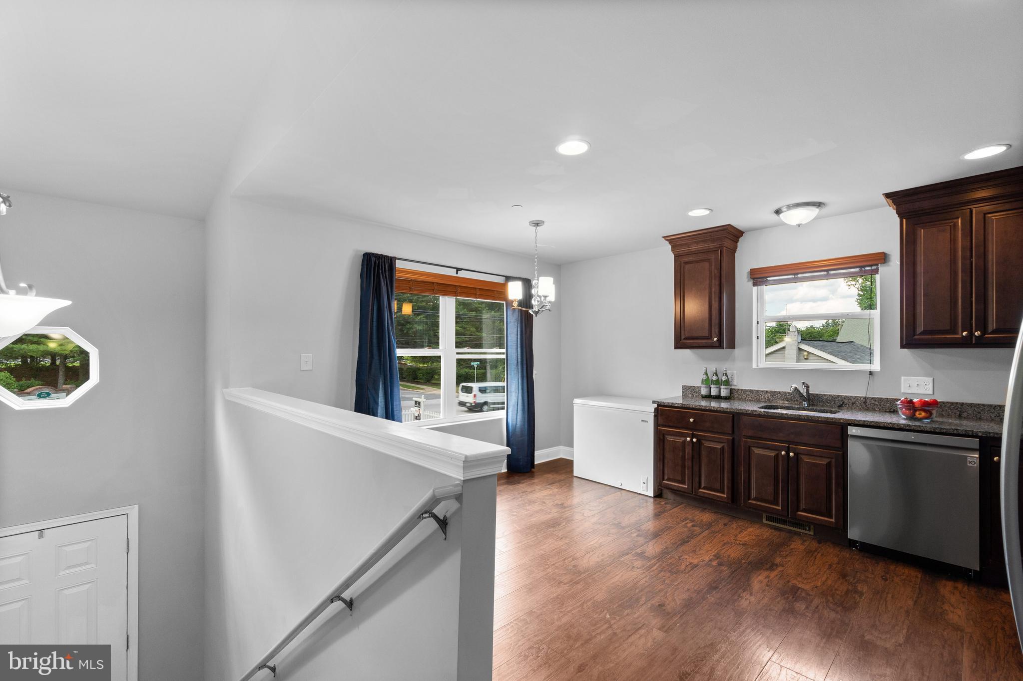 8151 Hog Neck Road Pasadena, MD 21122 - Photo 6 of 44 Kitchen