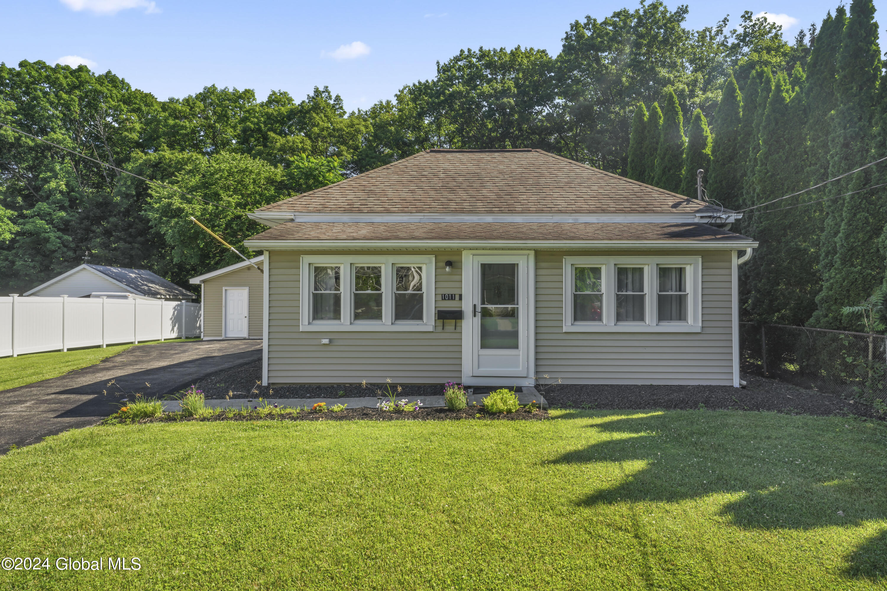 1011 Mann Avenue Rensselaer, NY 12144 - Photo 23 of 31 outside front 3