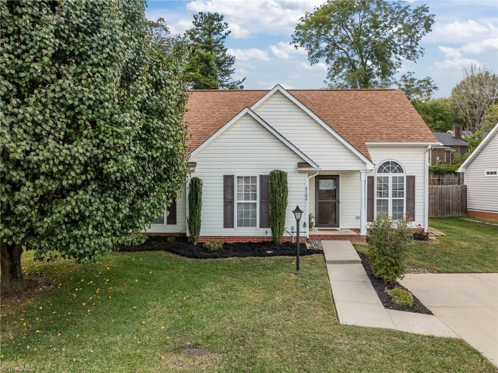2102 Carlisle Way High Point, NC 27265 - Photo 2 of 37 Gallery Image 2