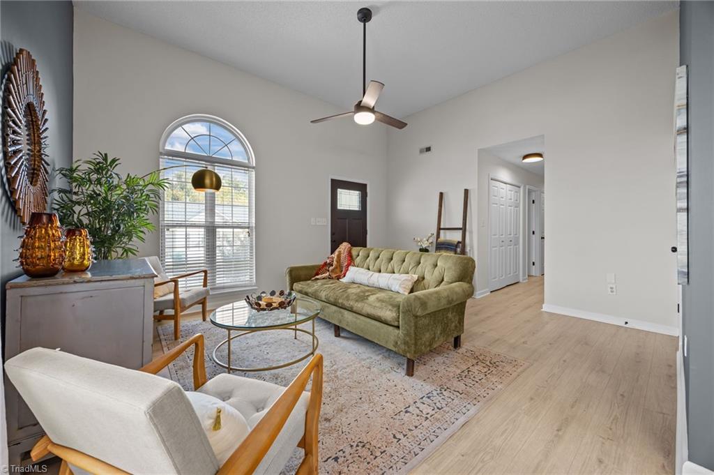 2102 Carlisle Way High Point, NC 27265 - Photo 7 of 37 Gallery Image 7