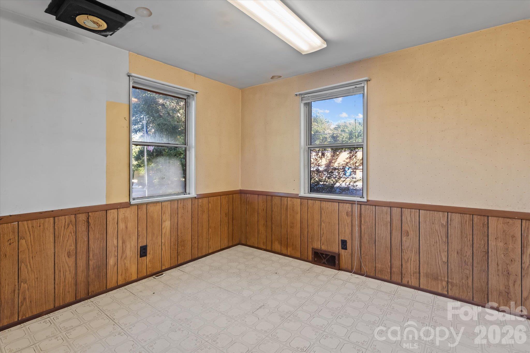 322 Hartness Road Statesville, NC 28677 - Photo 8 of 31 Gallery Image 8