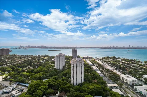 $399,000 | 2000 Towerside Terrace, Unit PH9, Miami, FL 33138