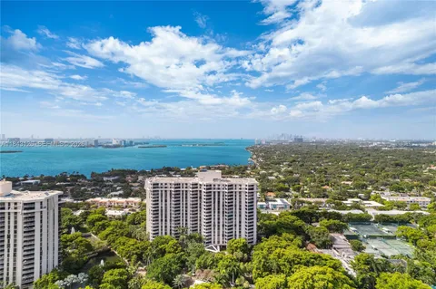 $399,000 | 2000 Towerside Terrace, Unit PH9, Miami, FL 33138