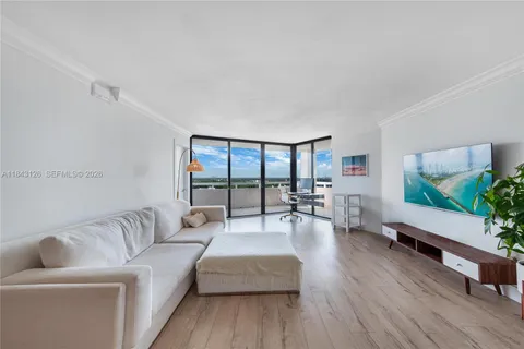 $399,000 | 2000 Towerside Terrace, Unit PH9, Miami, FL 33138