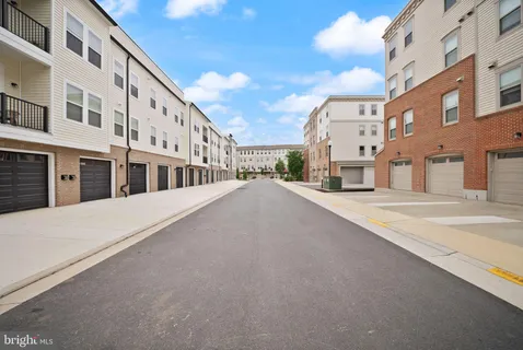 $759,900 | 23640 Bolton Cres Terrace, Unit 403, Ashburn, VA 20148