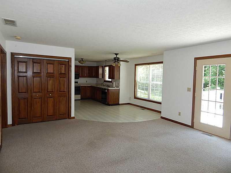 1203 Ryan Springfield, OH 45503 - Photo 5 of 24