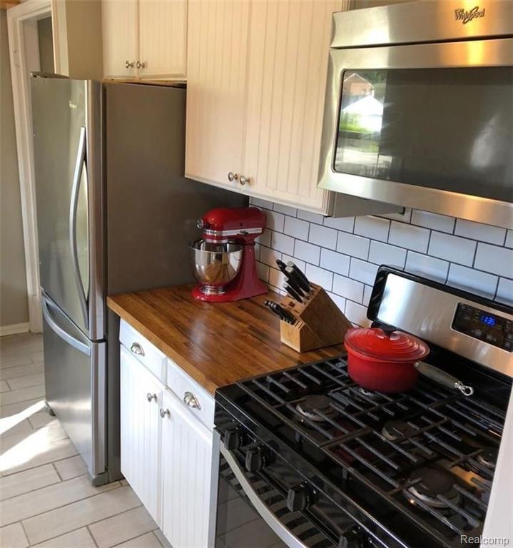 1759 Dorothea Road Berkley, MI 48072 - Photo 4 of 25