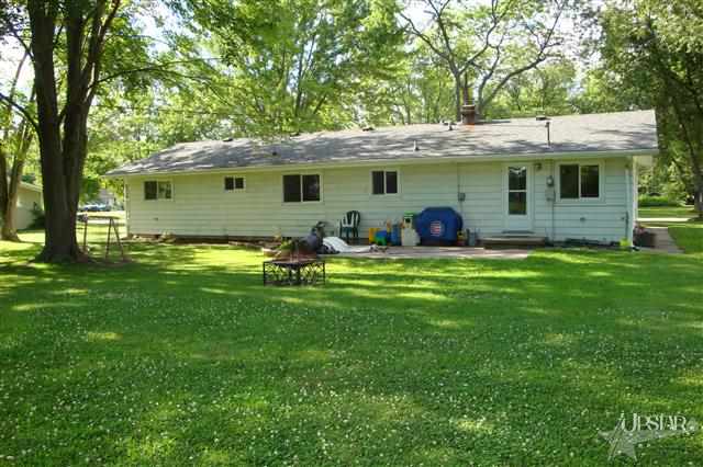 3816 Knollcrest Road Fort Wayne, IN 46835 - Photo 3 of 17 Gallery Image 3