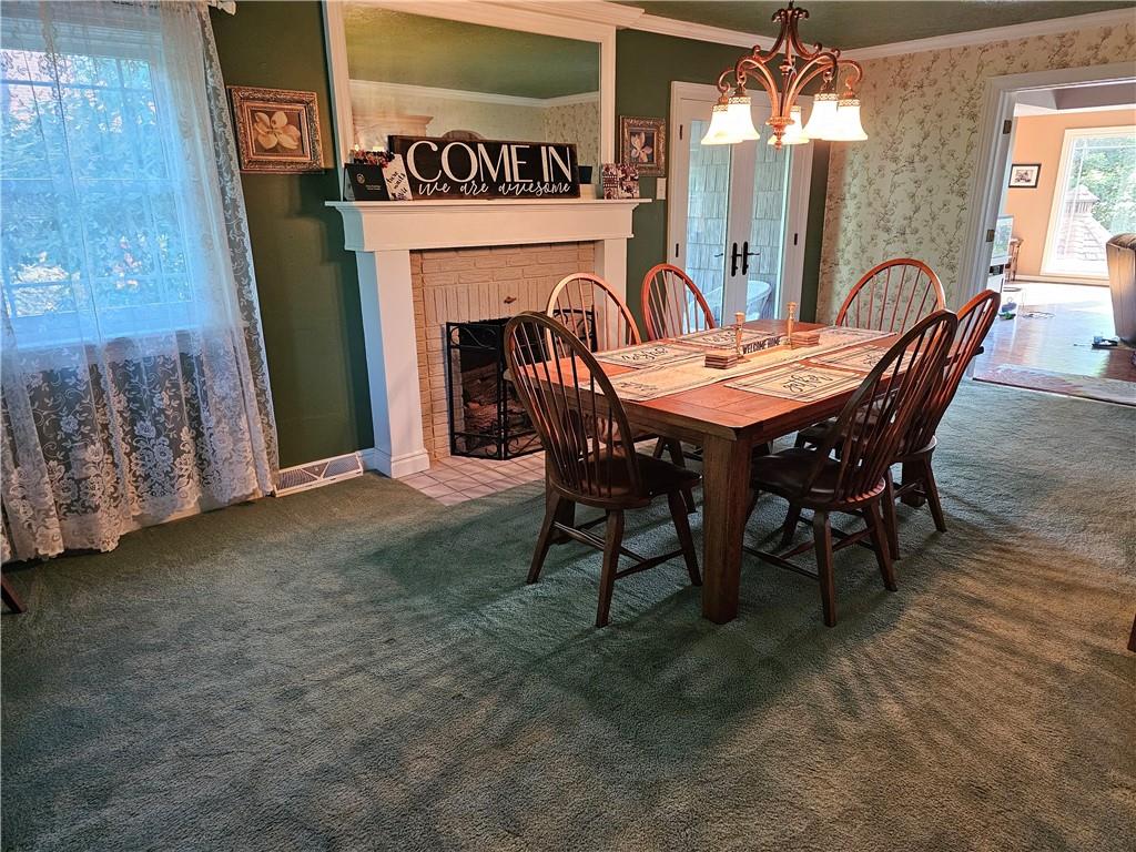523 Franklin Farms Road Washington, PA 15301 - Photo 11 of 36 Dining room