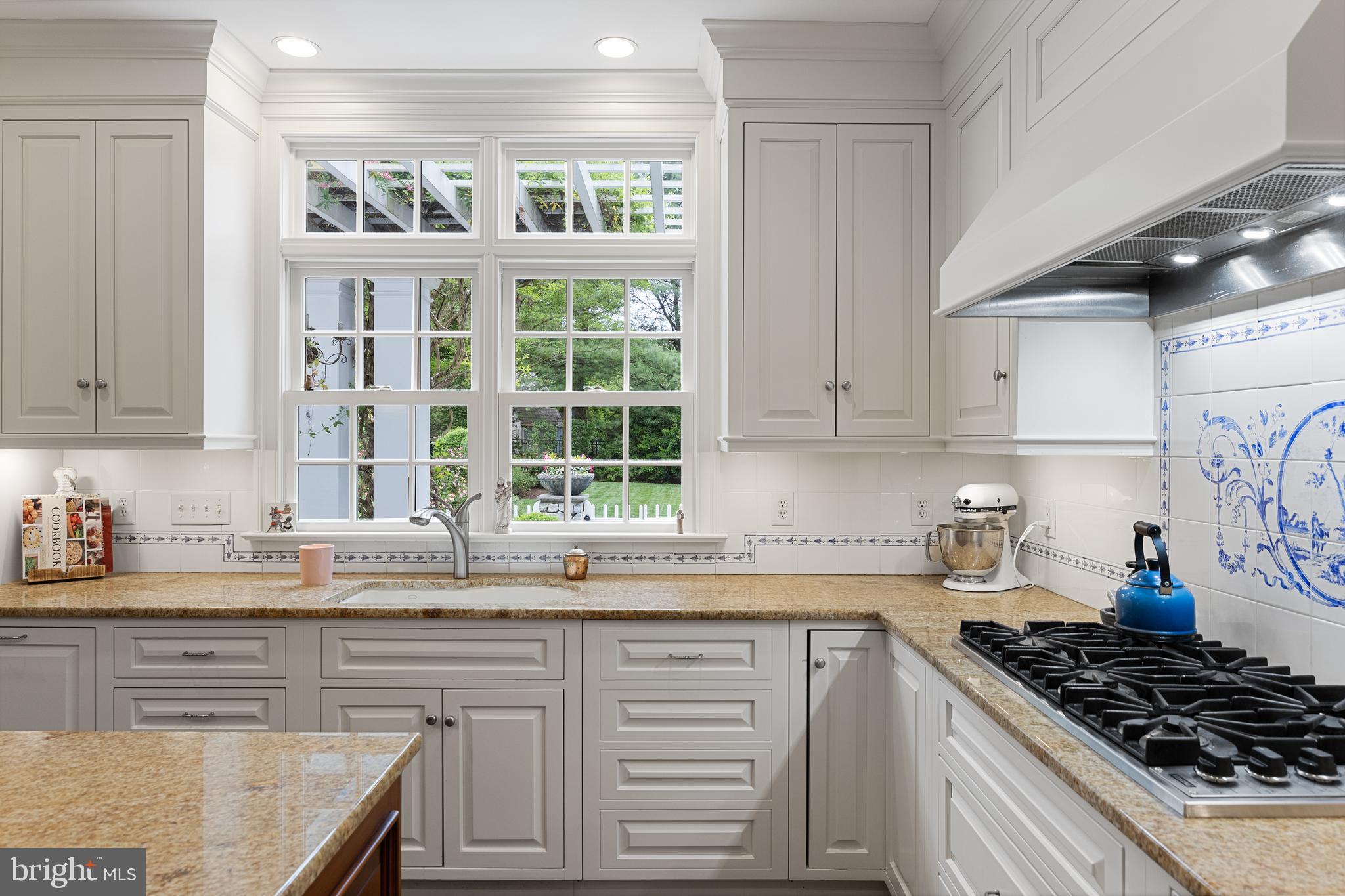 145 Avon Terrace Moorestown, NJ 08057 - Photo 10 of 56