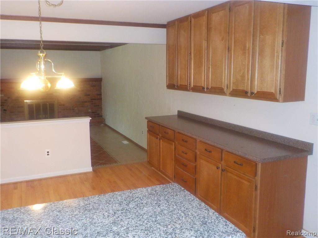 35797 Smithfield Road Farmington, MI 48335 - Photo 11 of 21